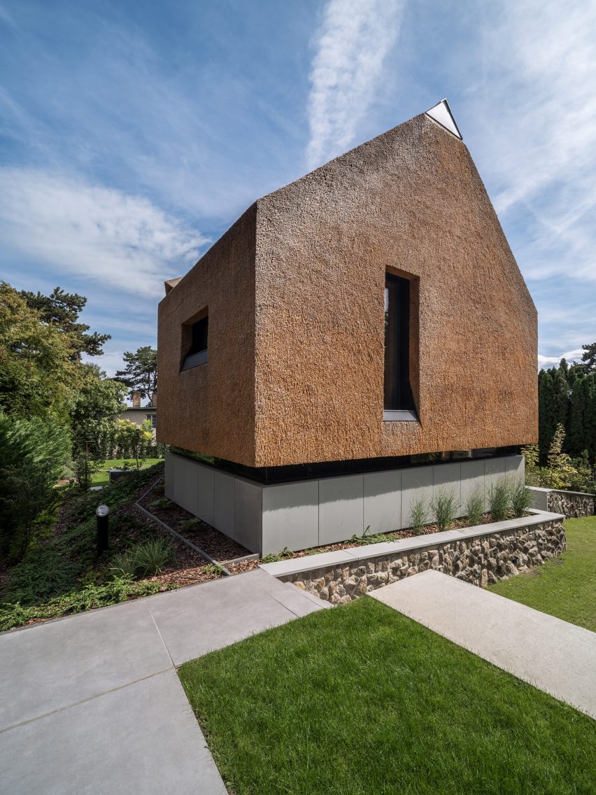 Summer House by RAPA Architects