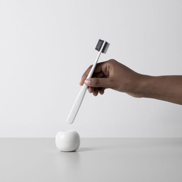 Apple-shaped stand