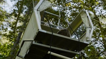 Trunk Bunk portable treehouse by Henry K Wein installed in a tree
