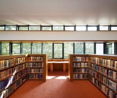 Bespoke timber bookshelves by Wright and Wright