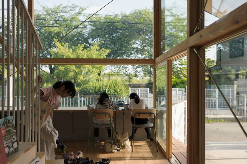 Image showing library entrance with views of neighbouring Shirasagi park