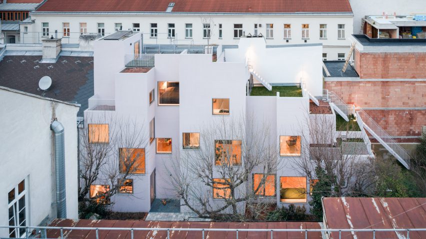 Exterior view of PSLA Architekten's urban townhouse in Vienna