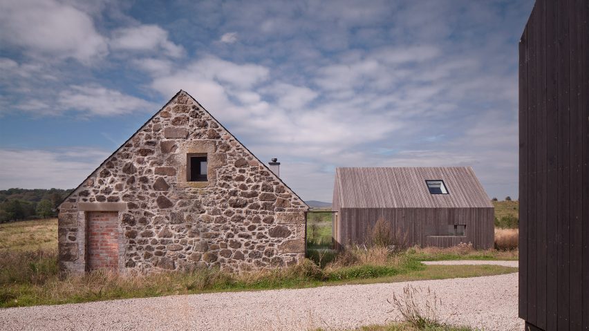 Ann Nisbet Studio nestles house within stone ruin in Ayrshire