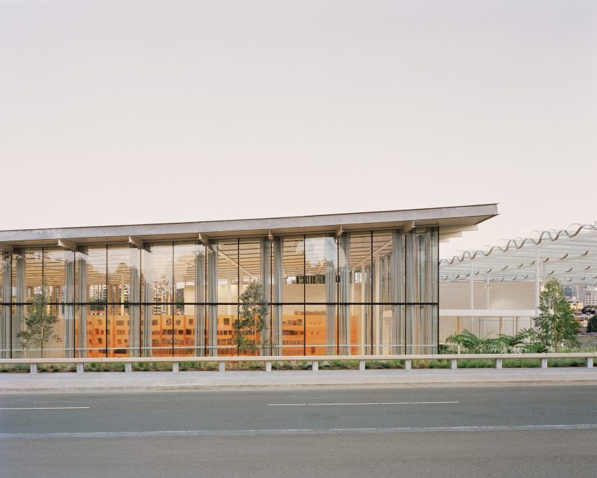 Exterior view of immersive installation by Akin Atelier in Sydney Modern