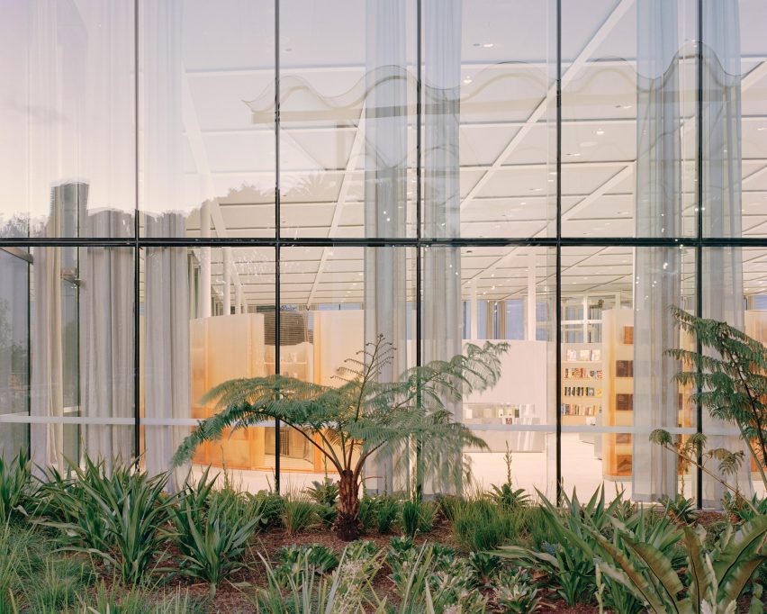 Exterior view of immersive installation by Akin Atelier in Sydney Modern