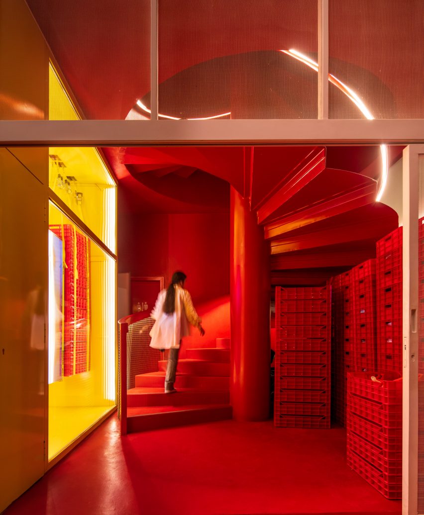 BBT Hilltop restaurant in Kuwait City by TAEP/AAP