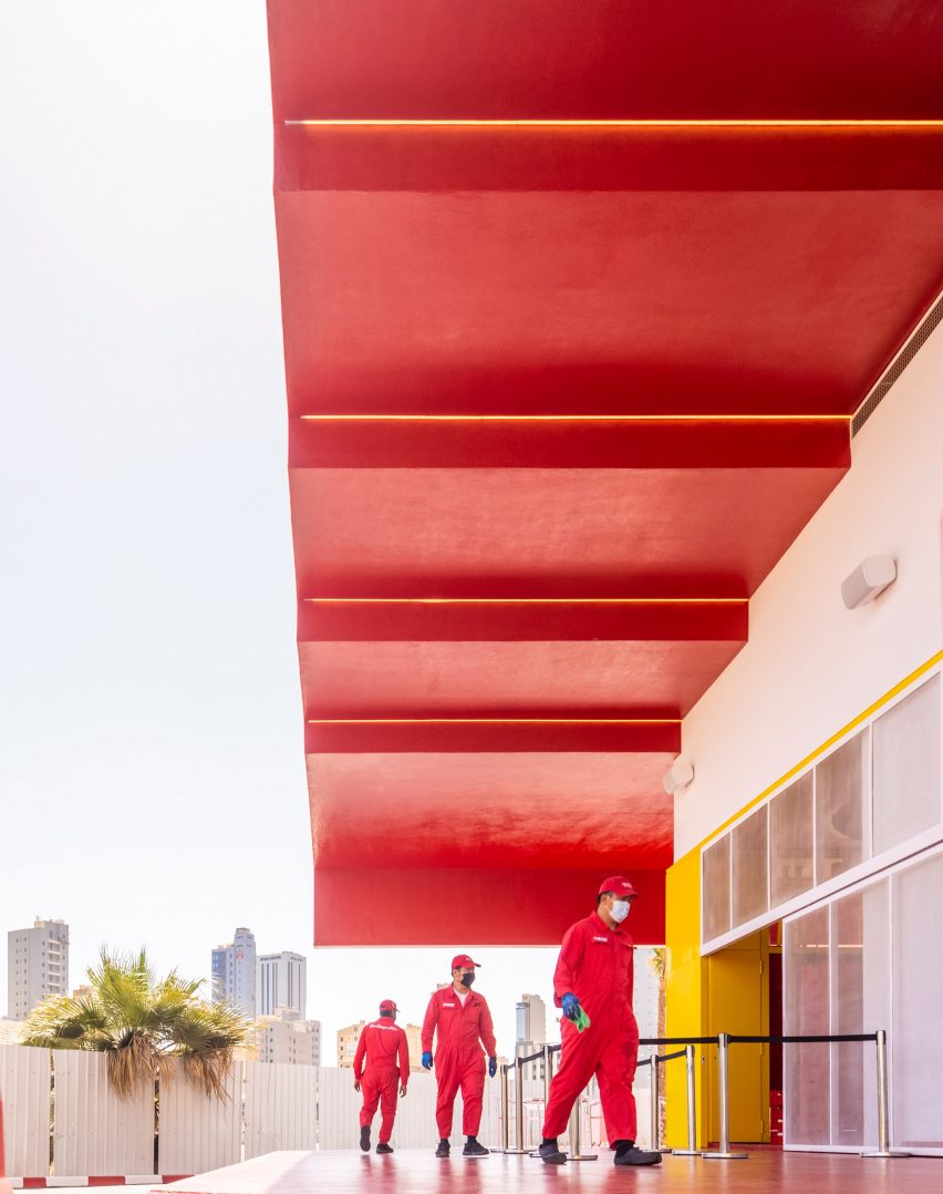BBT Hilltop restaurant in Kuwait City by TAEP/AAP