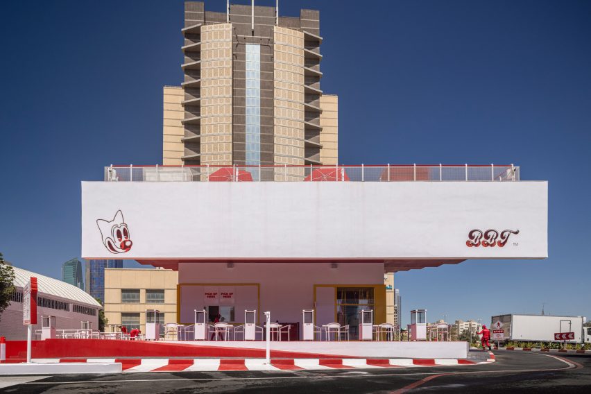 BBT Hilltop restaurant in Kuwait City by TAEP/AAP