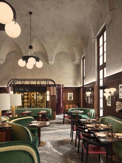 Overview of Beefbar Milano restaurant