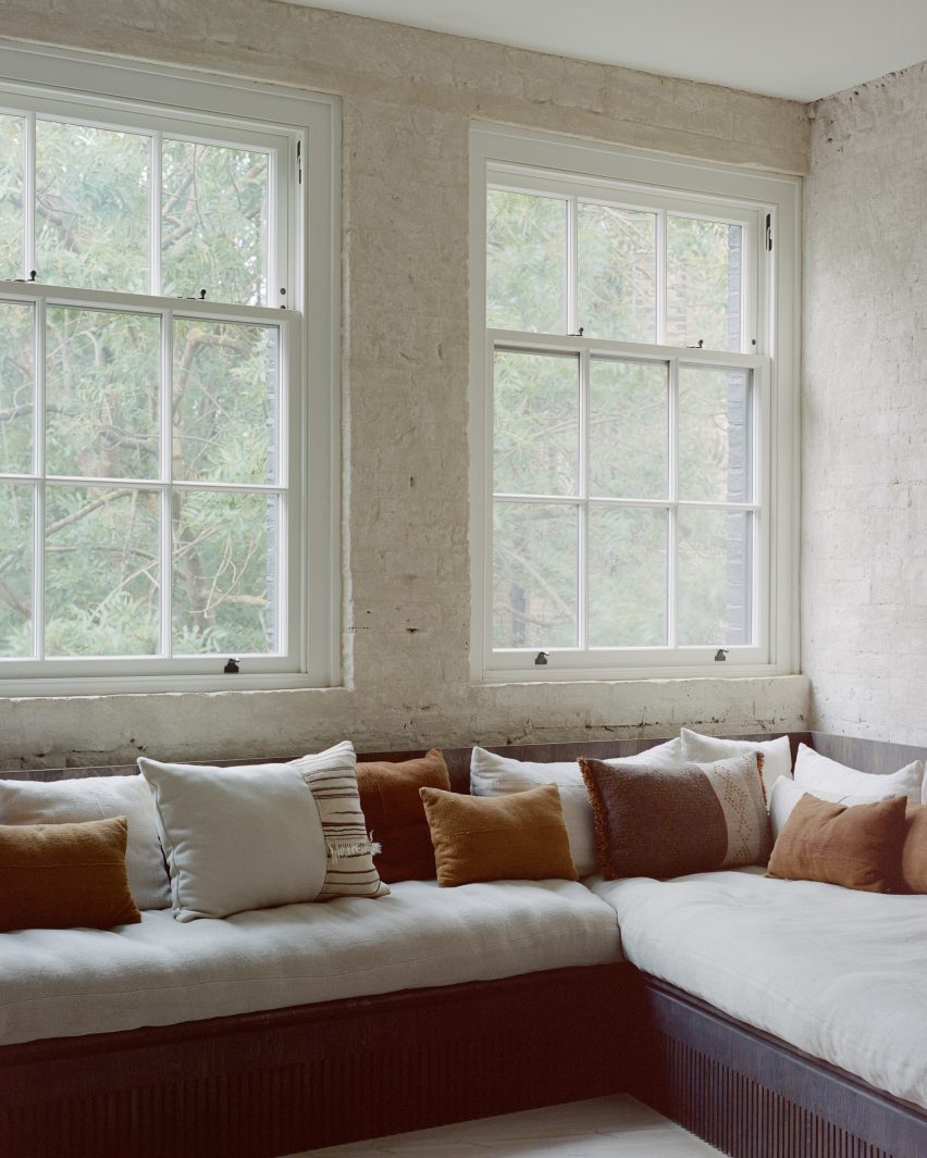 Built-in seating in Camden Workshop by McLaren Excell