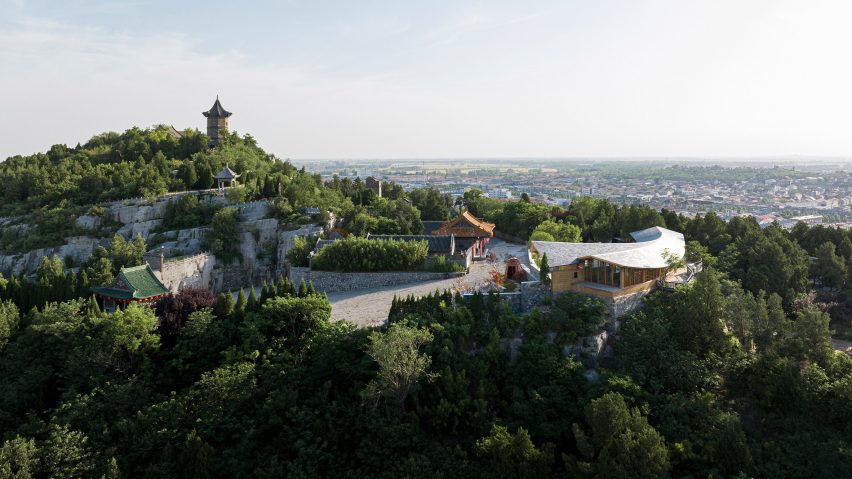 Dapi Mountain Restaurant by Galaxy Arch on a lush hillside