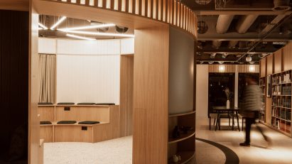 Dentons law firm by By Kin
