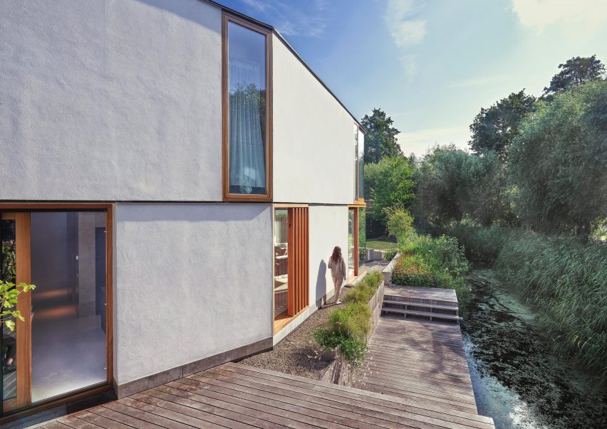 Edge House by Studio Prototype