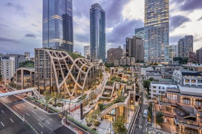 Heatherwick Studio Azabudai Hills development Tokyo