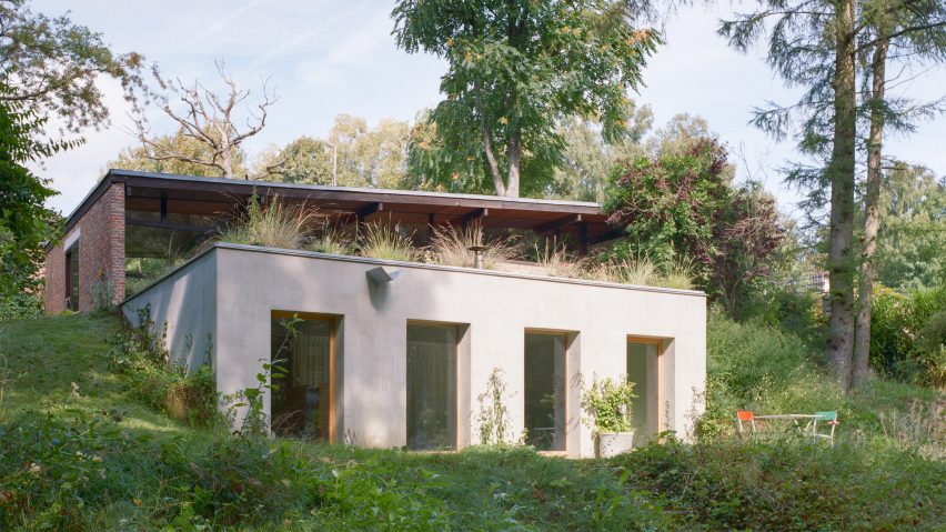 Restoration of a 1960s home in Belgium by Mamout
