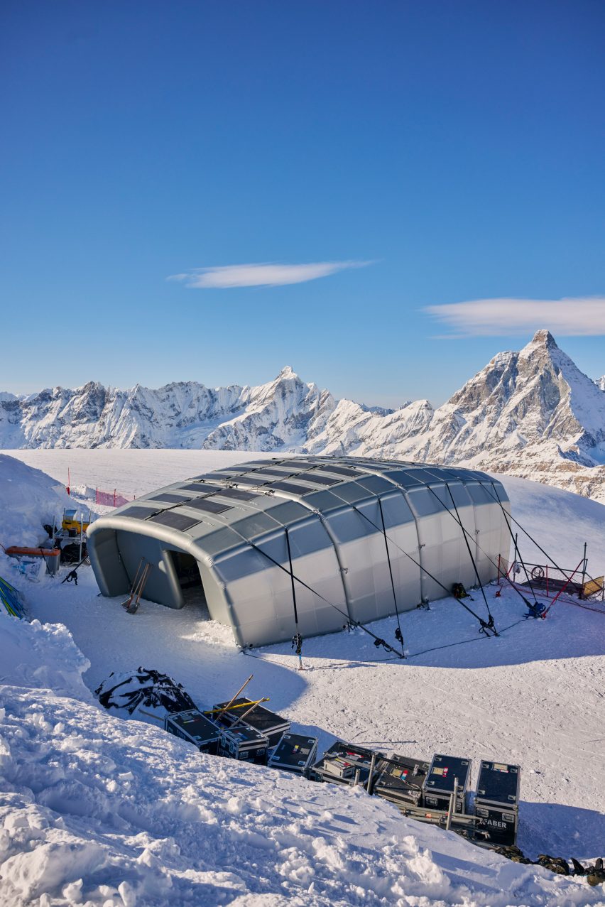 Ski Start House by Ingenhoven Architects