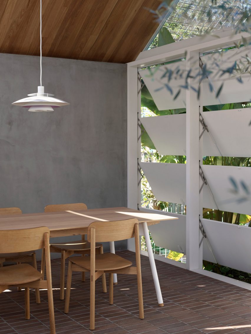 Dining room at Hopscotch House by John Ellway