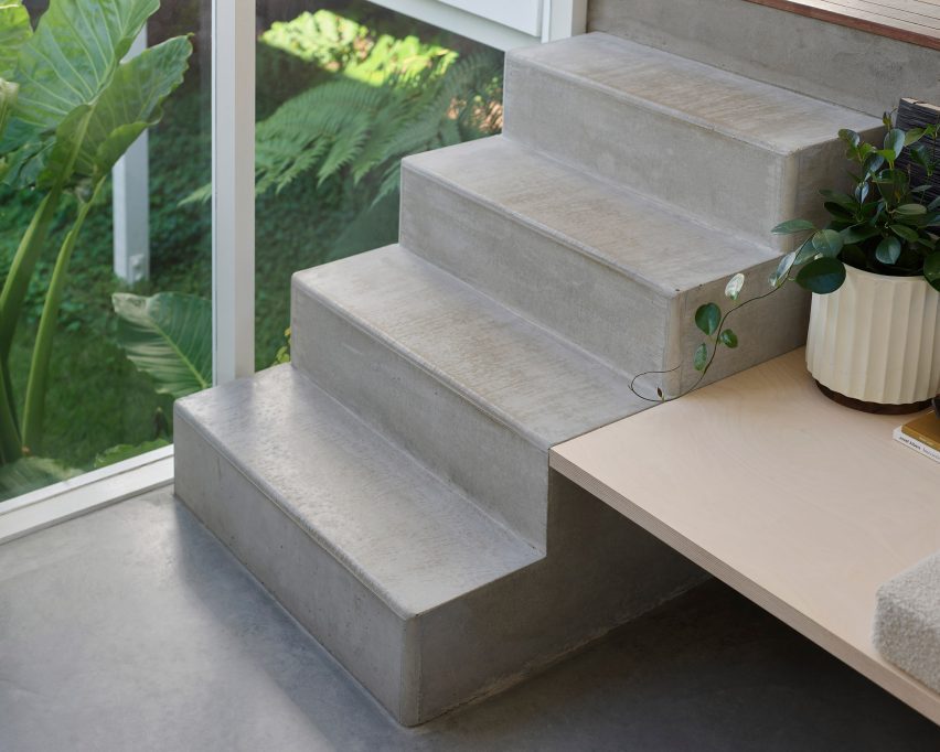 Concrete steps