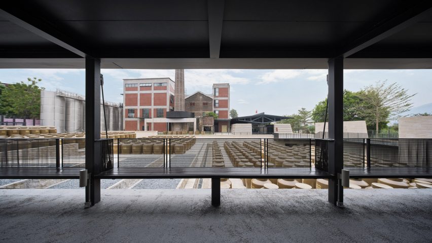 Yongchun Vinegar Sightseeing Factory by Lel Design Studio