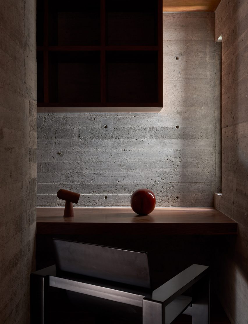 Brutalist concrete house by Lucio Muniain