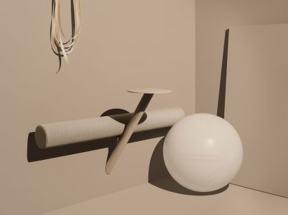 Beige Lumber seat by Addi for Mizetto in an equally beige room