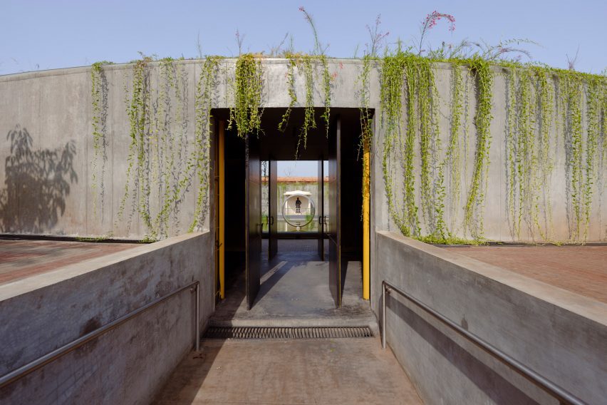 Dr. Vishnuvardhan Memorial Complex by M9 Design