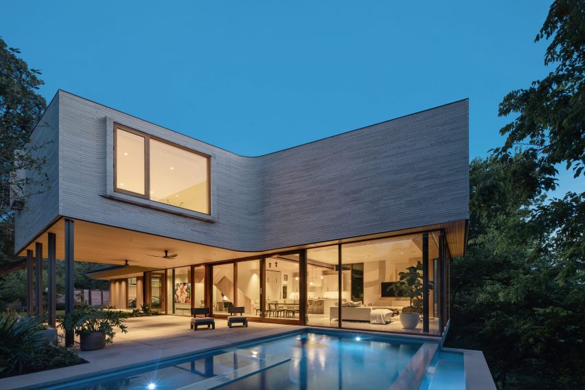 Greenbelt Residence by Michael Hsu