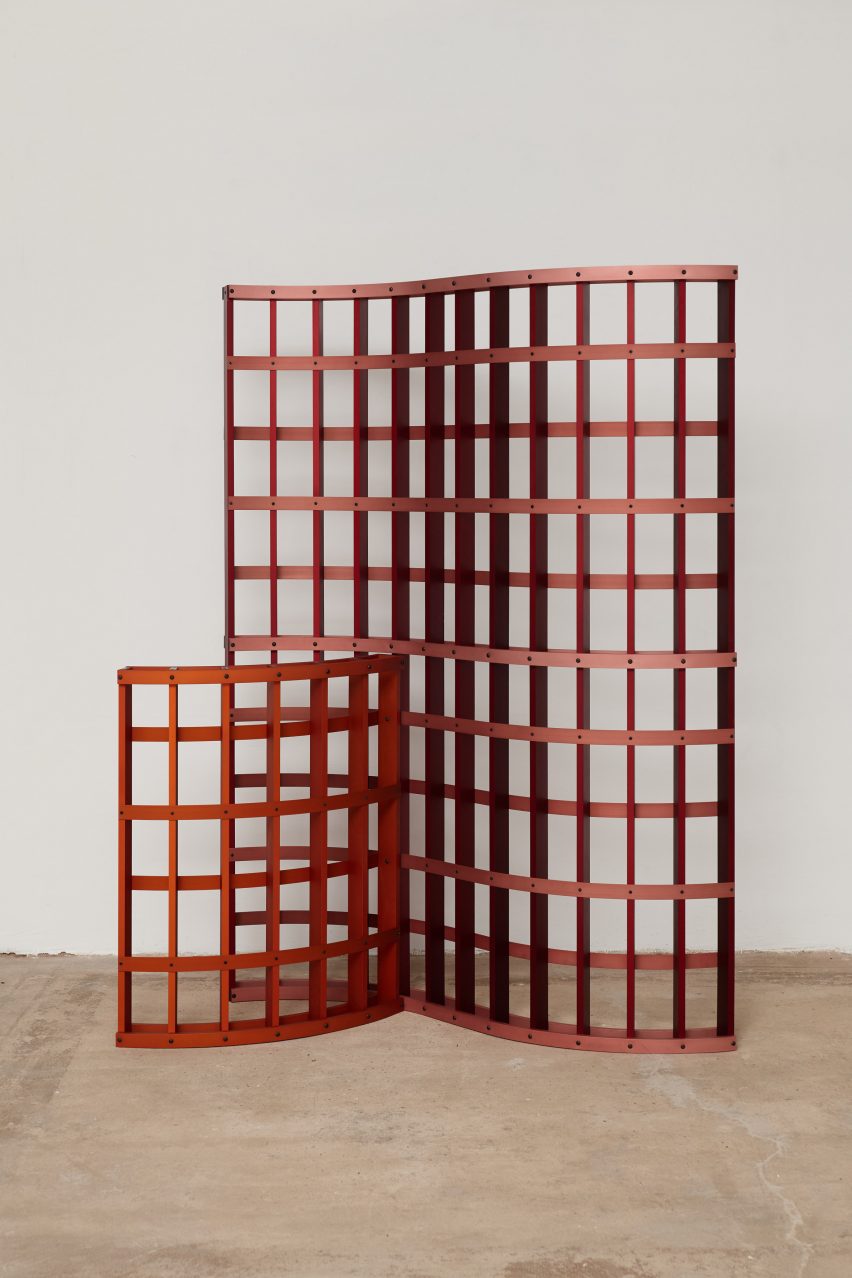 A red screen divider