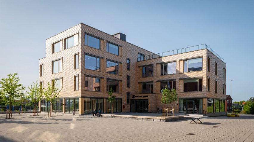 Timber office by Oslotre designs in Norway