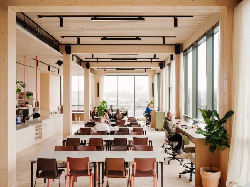 Timber office by Oslotre designs in Norway
