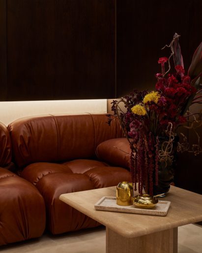 Lounge of Toronto dentist by Studio Author