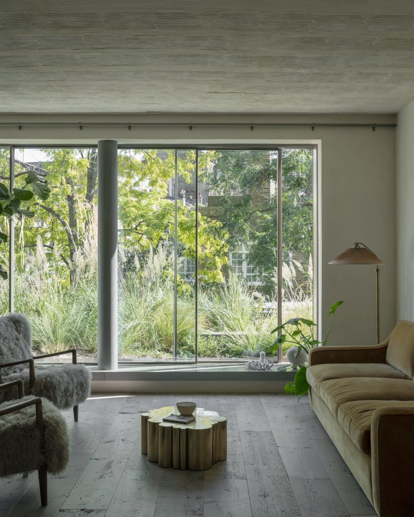 Brutalist Chelsea townhouse by Pricegore