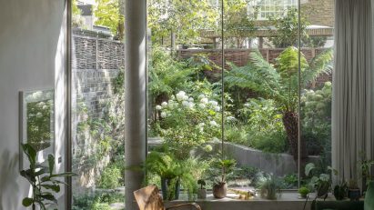 Brutalist Chelsea townhouse by Pricegore