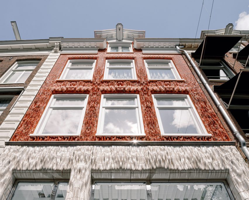 3D printed ceramic tile facade by RAP Studio