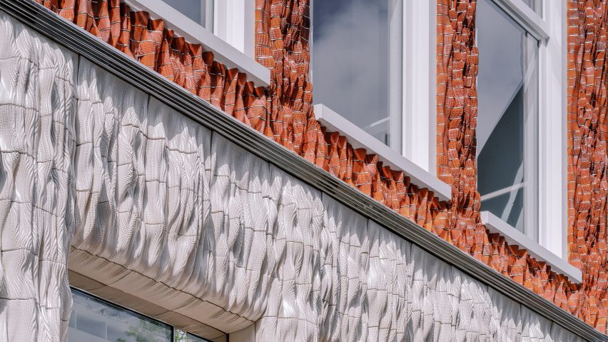 3D printed ceramic tile facade by RAP Studio