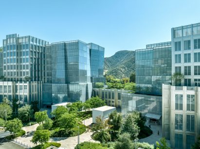 Gehry Warner Bros Burbank