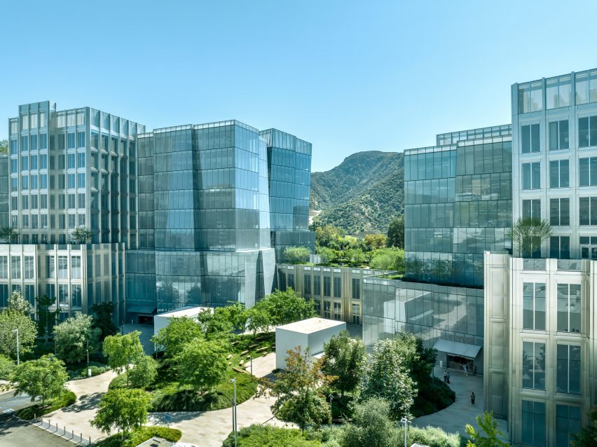 Gehry Warner Bros Burbank