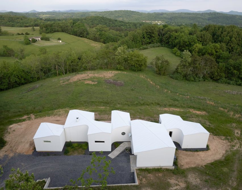 A long horizontal home made of various volumes