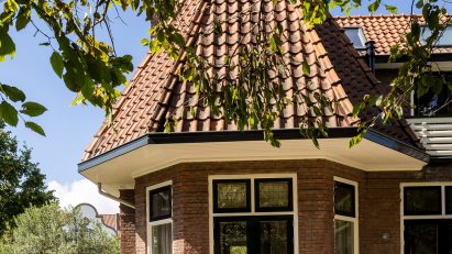 Exterior of Haarlem House by Barde vanVoltt