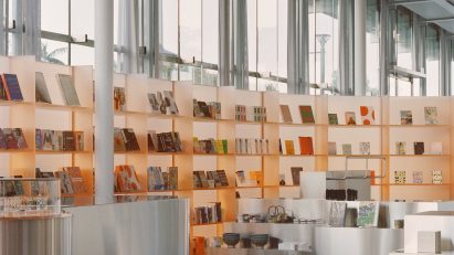 retail installation by Akin Atelier in Sydney Modern