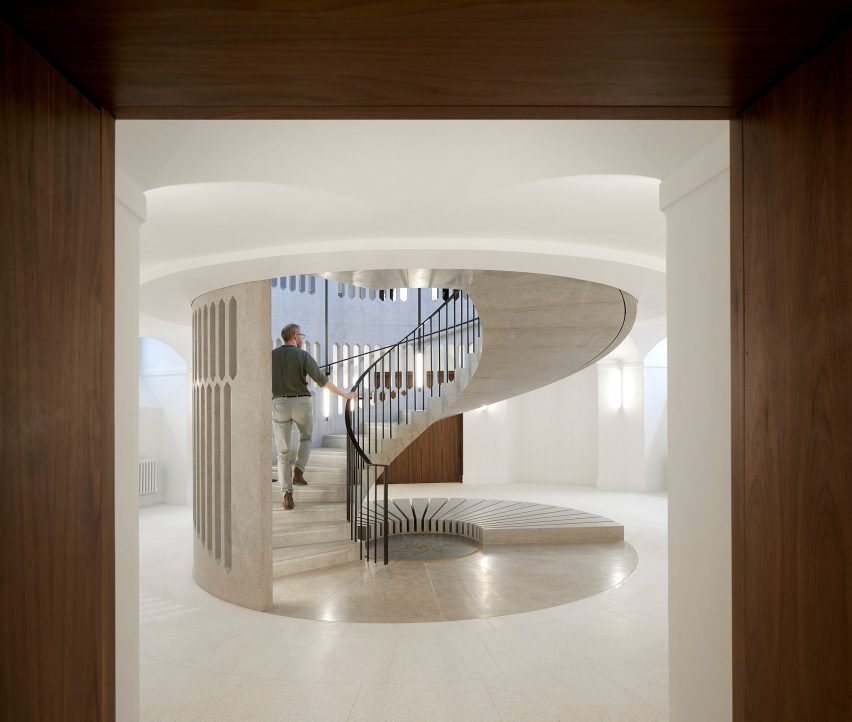 Stanton Williams renovates Rhodes Trust in Oxford