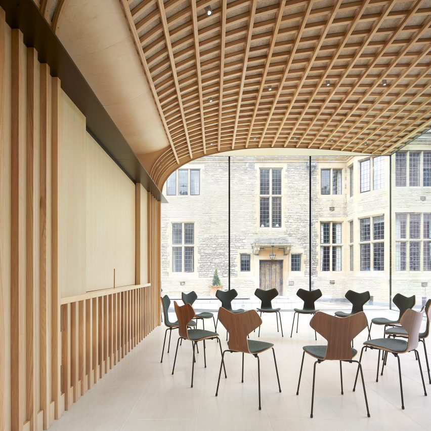 Stanton Williams renovates Rhodes Trust in Oxford