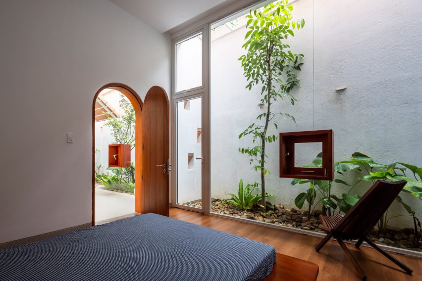 Bedroom with an outdoor courtyard
