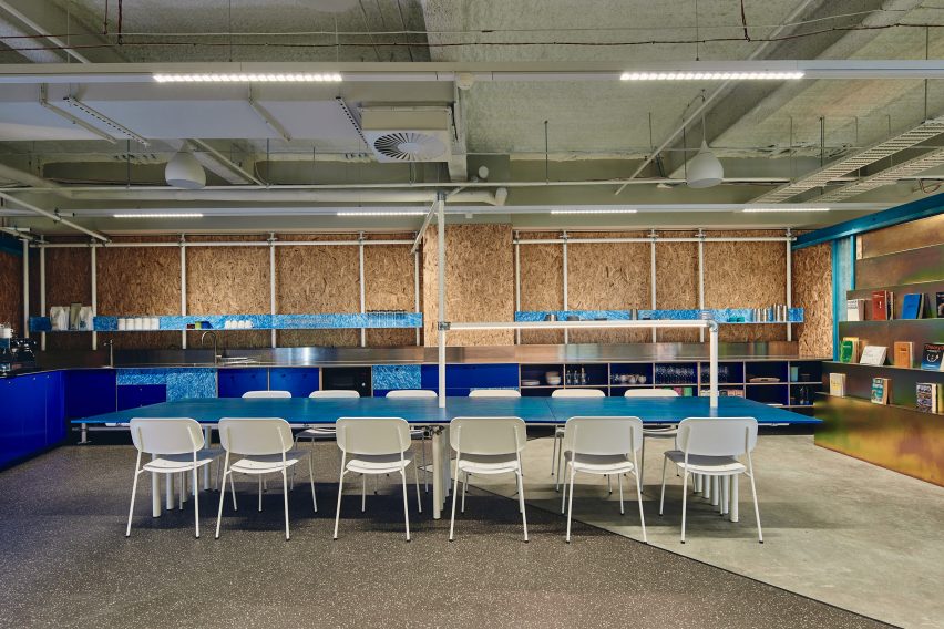 Kitchen table with built-in lighting in Today Design office by Studio Edwards