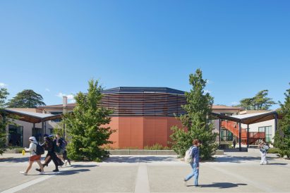 Native plants at Walker Hall by Leddy Maytum Stacy Architects