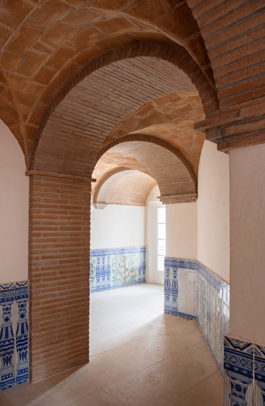 Arched corridors