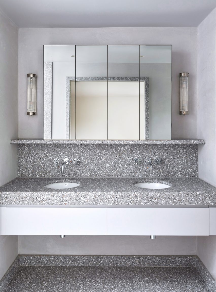 Grey bathroom in L house by Gundry & Ducker