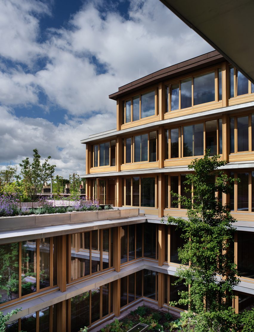 Appleby Blue housing by Witherford Watson Mann