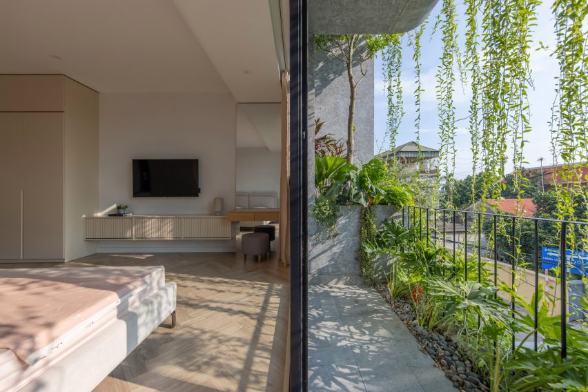 De Chill House in Vietnam by X11
