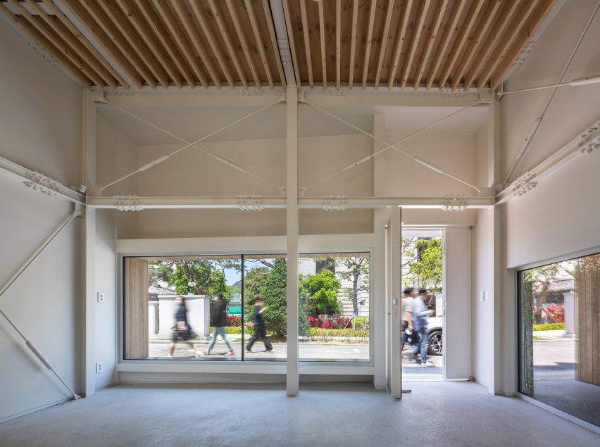 YounghanChung Architects designs small study in Seoul